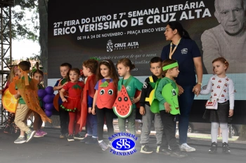 Crianças fazem