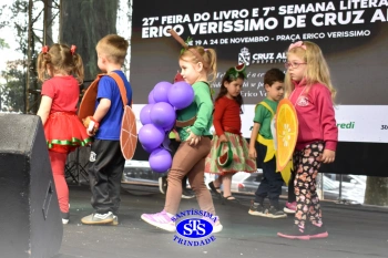 Crianças fazem
