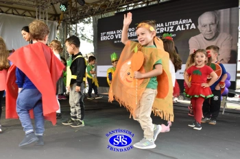 Crianças fazem