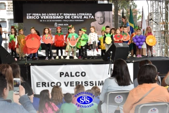 Crianças fazem