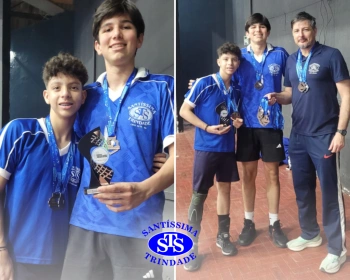 Equipes de Voleibol conquistam 4 troféus nos Jogos Escolares