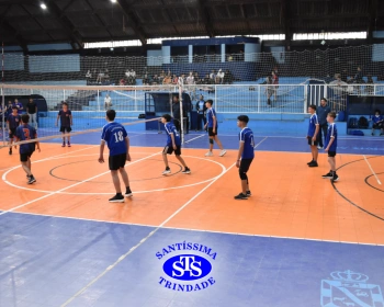 Equipes de Voleibol conquistam 4 troféus nos Jogos Escolares