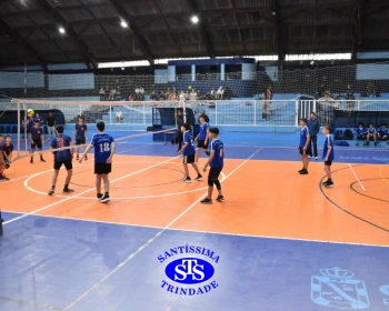 Equipes de Voleibol conquistam 4 troféus nos Jogos Escolares