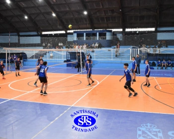 Equipes de Voleibol conquistam 4 troféus nos Jogos Escolares