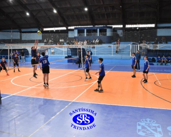 Equipes de Voleibol conquistam 4 troféus nos Jogos Escolares