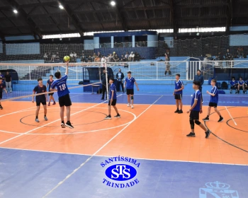 Equipes de Voleibol conquistam 4 troféus nos Jogos Escolares