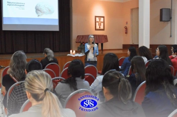 Palestra sobre Neurociência e Aprendizagem com Vanessa Tenório