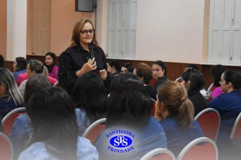 Palestra sobre Neurociência e Aprendizagem com Vanessa Tenório