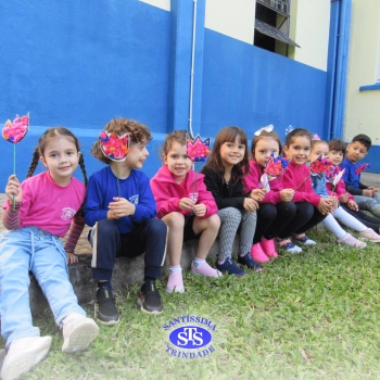 Alunos do Infantil 4 constroem Jardim da Madre Madalena