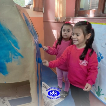 Alunos do Infantil 4 constroem Jardim da Madre Madalena