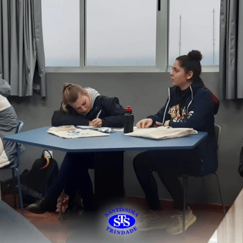 Um dia cheio de experiências para os alunos da 3ª série na UFN