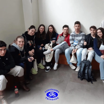 Um dia cheio de experiências para os alunos da 3ª série na UFN