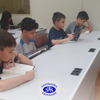 Estudantes se preparam para encontro com a escritora Léia Cassol