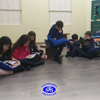 Estudantes se preparam para encontro com a escritora Léia Cassol