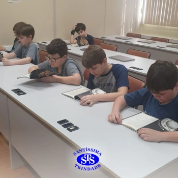 Estudantes se preparam para encontro com a escritora Léia Cassol