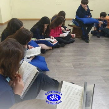 Estudantes se preparam para encontro com a escritora Léia Cassol