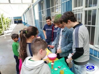 Brincando com a Ciência