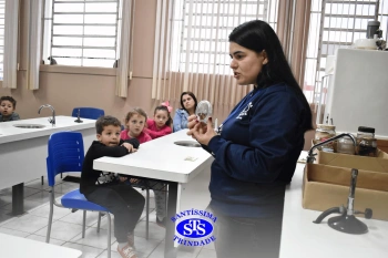 Aula no Laboratório de Ciência proporciona estudo dos animais | Inf. 5