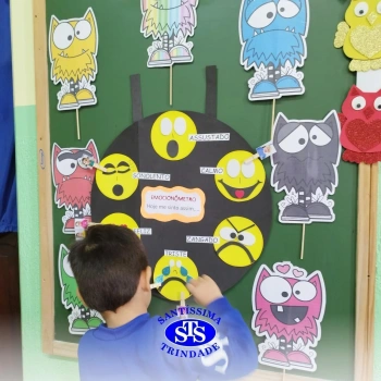 Infantil 3 | Emocionômetro auxilia crianças a identificar suas emoções