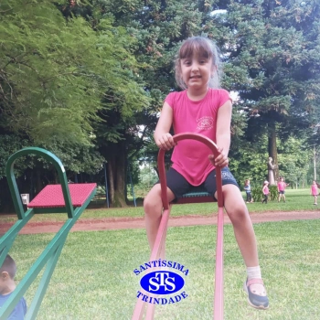 Alunos plantam árvore no Parque Franciscano para marcar os 110 anos do STS | Inf. 5