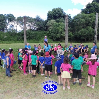 Alunos plantam árvore no Parque Franciscano para marcar os 110 anos do STS | Inf. 5