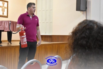 Profissionais participam de formação para a brigada de incêndio e sobre Lei Lucas
