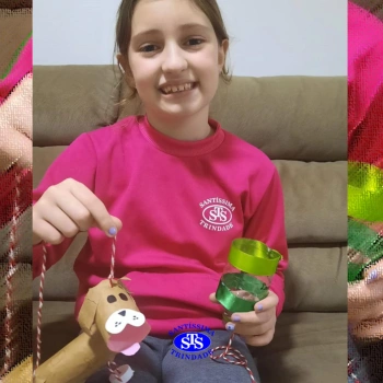 Brinquedos com materiais recicláveis