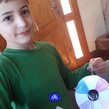 Brinquedos com materiais recicláveis