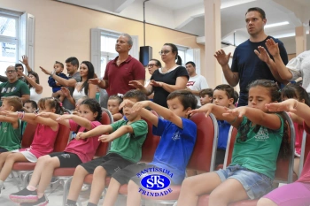 Festa do Caderno: alunos recebem seu primeiro caderno de deveres | Inf. 5