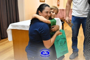 Festa do Caderno: alunos recebem seu primeiro caderno de deveres | Inf. 5