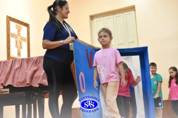 Festa do Caderno: Infantil 5B - Profª Tatiana