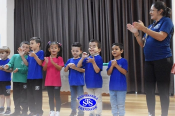 Festa do Caderno: Infantil 5B - Profª Tatiana