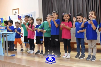 Festa do Caderno: Infantil 5B - Profª Tatiana