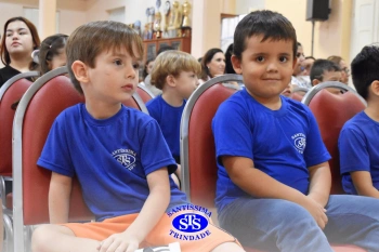 Festa do Caderno: Infantil 5B - Profª Tatiana