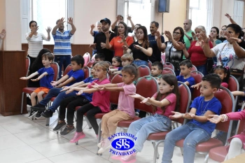 Festa do Caderno: Infantil 5B - Profª Tatiana