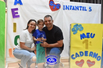Festa do Caderno: Infantil 5B - Profª Tatiana