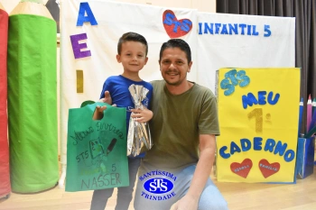 Festa do Caderno: Infantil 5B - Profª Tatiana