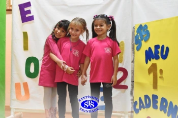 Festa do Caderno: Infantil 5B - Profª Tatiana