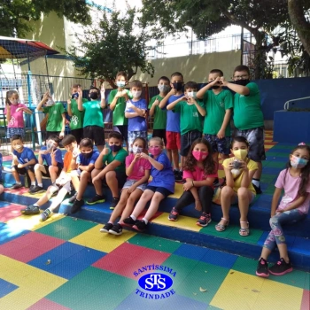 Alunos visitam espaços sagrados STS