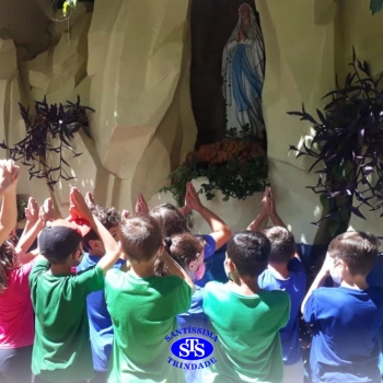 Alunos visitam espaços sagrados STS