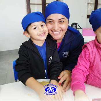 Trocas afetivas entre mães e filhos através da confecção de bolachas | Infantil 3