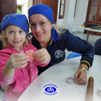 Trocas afetivas entre mães e filhos através da confecção de bolachas | Infantil 3