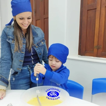 Trocas afetivas entre mães e filhos através da confecção de bolachas | Infantil 3