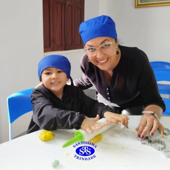 Trocas afetivas entre mães e filhos através da confecção de bolachas | Infantil 3