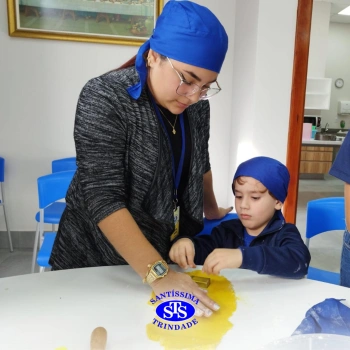 Trocas afetivas entre mães e filhos através da confecção de bolachas | Infantil 3