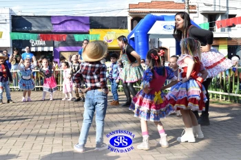 Arraiá do Santíssima