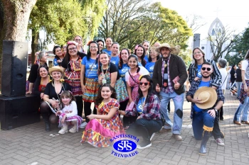Arraiá do Santíssima