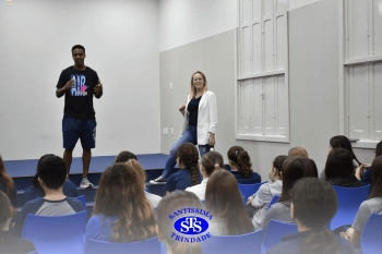 Espírito de equipe nos jogos é tema de bate-papo com os alunos do 6º e do 8º ano