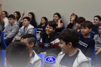 Espírito de equipe nos jogos é tema de bate-papo com os alunos do 6º e do 8º ano