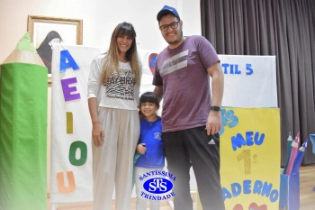 Festa do Caderno: Infantil 5C - Profª Adriana